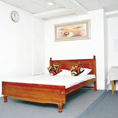 The Beehive Colombo Hotel ภายนอก รูปภาพ