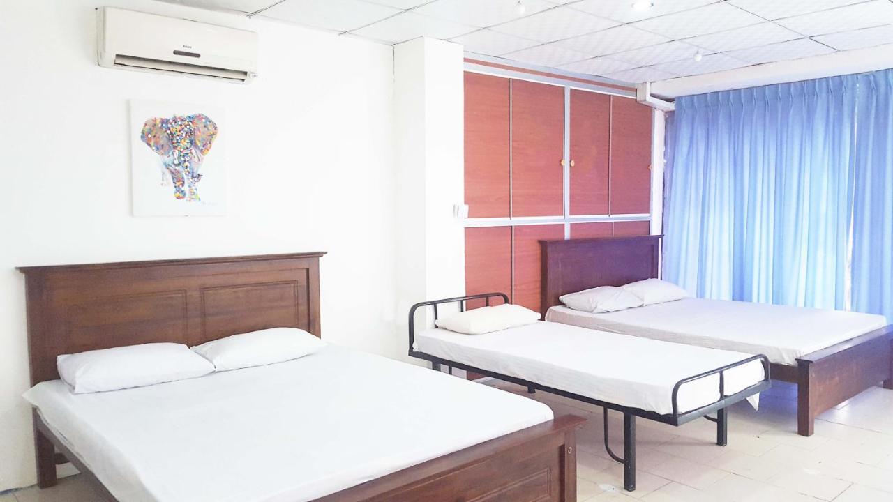 The Beehive Colombo Hotel ภายนอก รูปภาพ